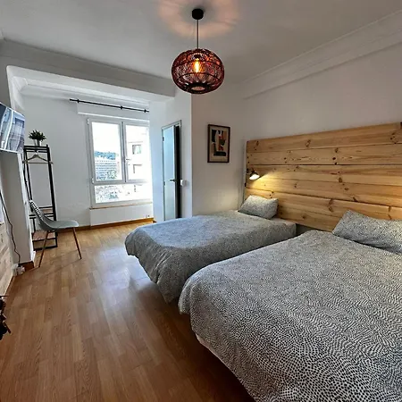 Hostal Atuaire Home En El Centro De Burgos Exterior photo