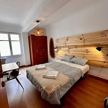 Hostal Atuaire Home En El Centro De Burgos Exterior photo