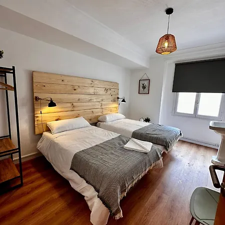Hostal Atuaire Home En El Centro De Burgos Exterior photo