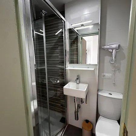 Hostal Atuaire Home En El Centro De Burgos Exterior photo
