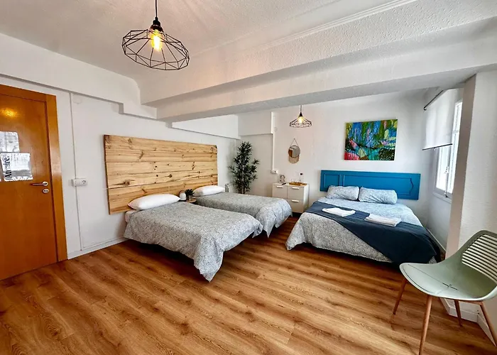 Hostal Atuaire Home En El Centro De Burgos
