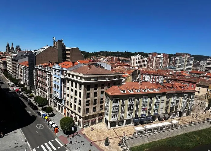Hostal Atuaire Home En El Centro De Burgos